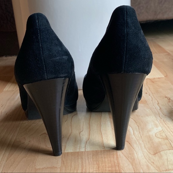 Black heels - Picture 3 of 6